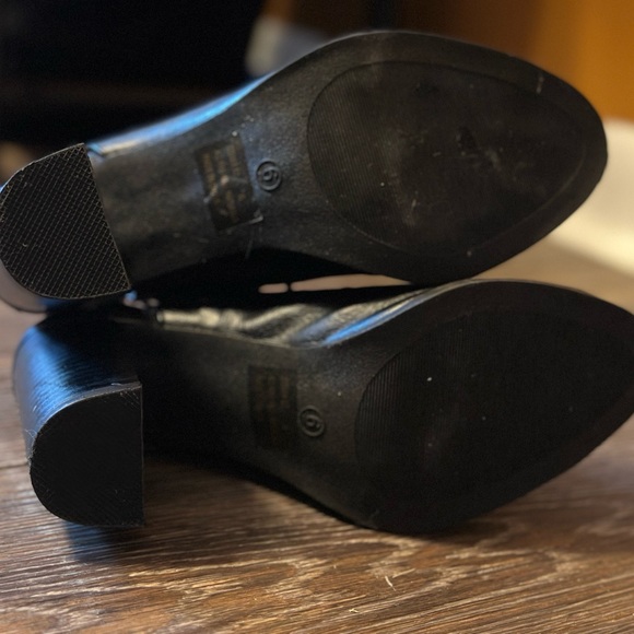 black lace front booties - Picture 3 of 8